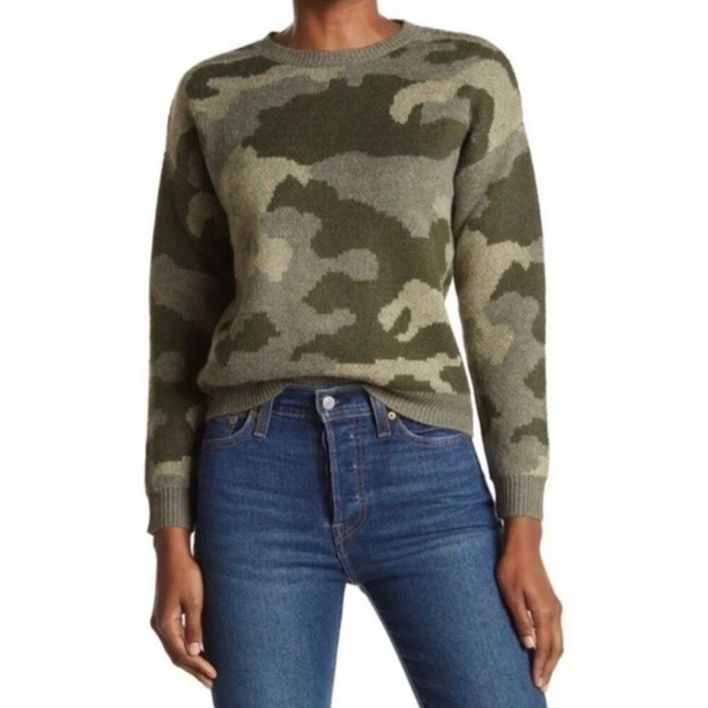 Lucky Brand, Camo Print Fuzzy Soft Pullover Crewneck Sweater, Women’s Small